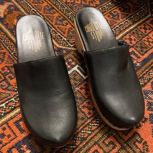 Charlotte Stone Clogs